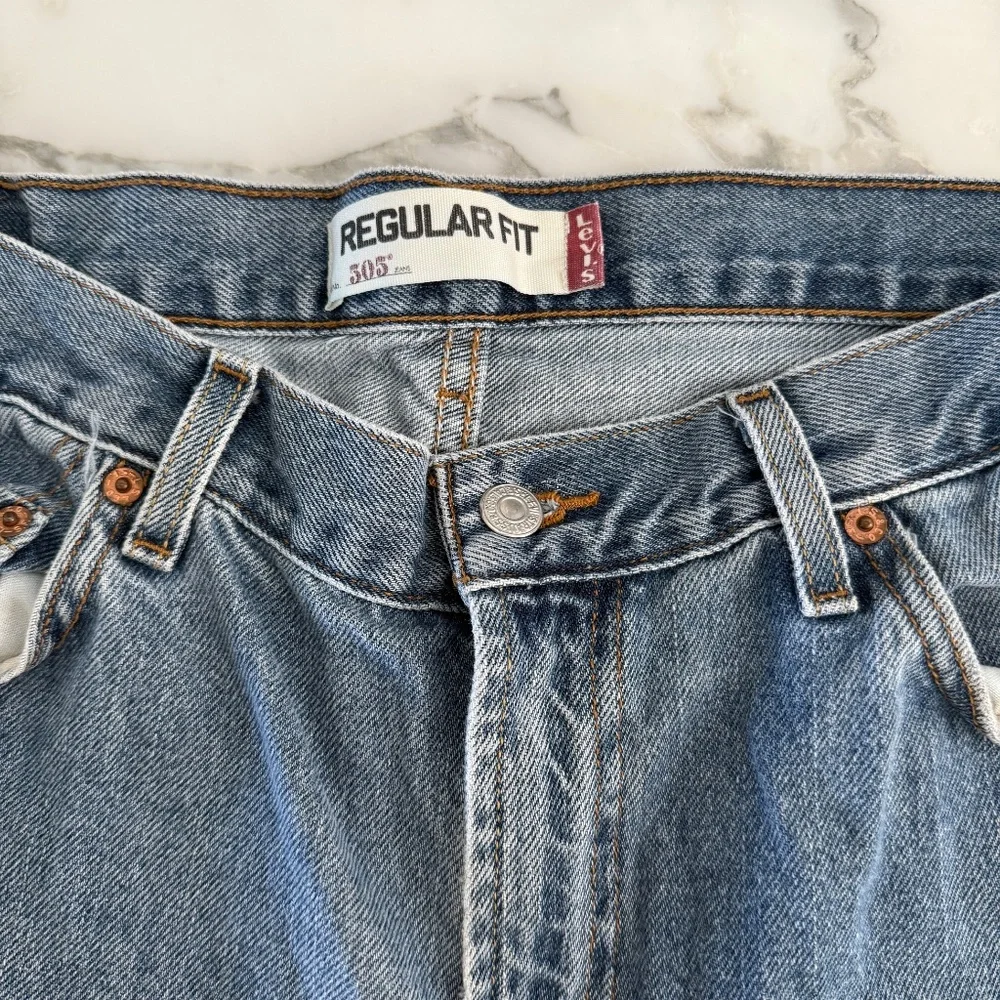 Levis measurements 31